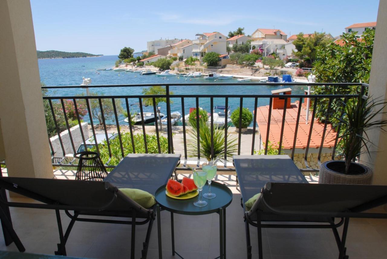 Beachfront Apartment Nikol Žaborić Zewnętrze zdjęcie